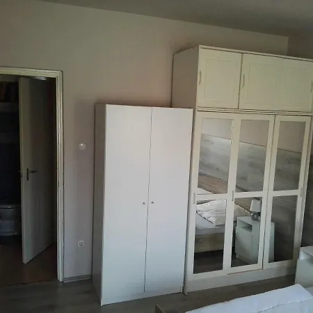 דירה Poszata Apartman *